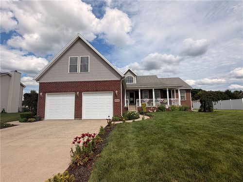 2049 Highlander Dr N, Xenia, OH, 45385-1415 | Card Image