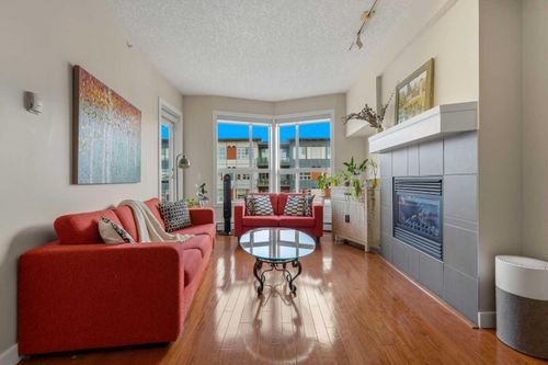 405-2420 34 Ave Sw, Calgary, AB, T2T2C8 | Card Image