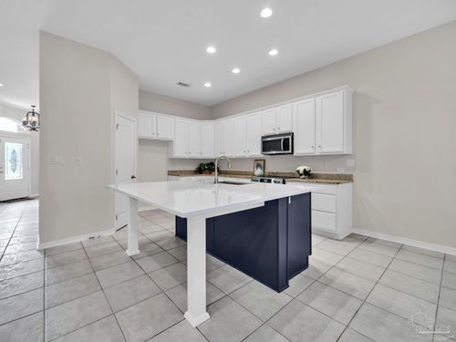 1767 Bridgeport Colony Ln, Fort Walton Beach, FL, 32547-5714 | Card Image