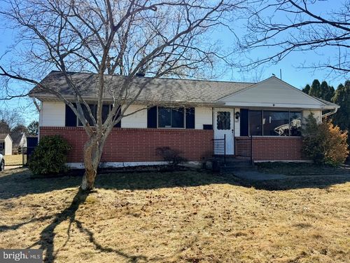 1062 Hale St, POTTSTOWN, PA, 19464-4073 | Card Image