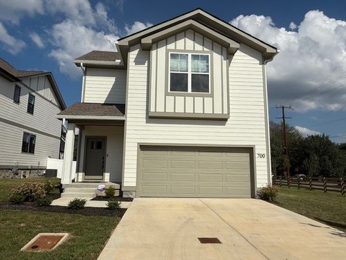 1-700 Caraway Ln, Nashville, TN, 37211-5484 | Card Image