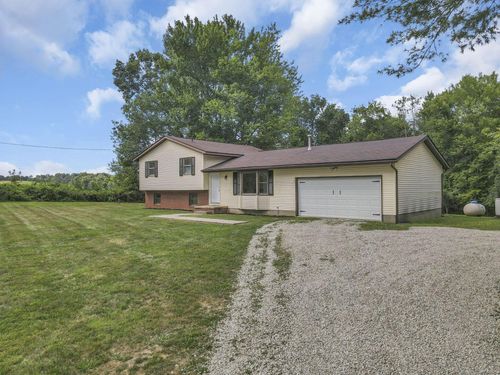 13590 Sand Hollow Rd, Thornville, OH, 43076-9377 | Card Image