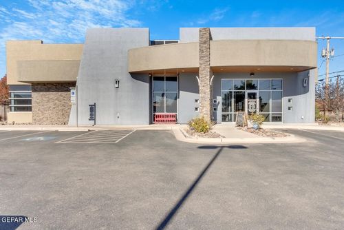 8894 Gateway Blvd N, El Paso, TX, 79904 | Card Image