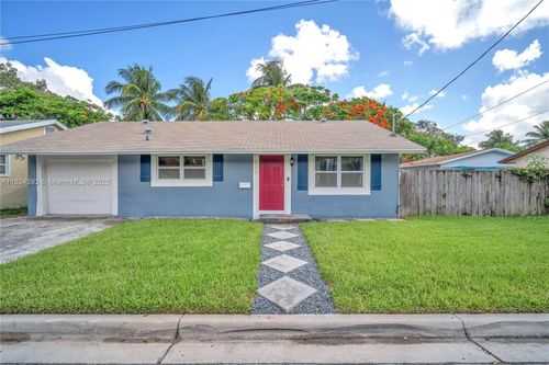 515 Ne 11th St, Fort Lauderdale, FL, 33304-4954 | Card Image