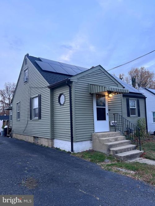 23 E 10th Ave, RUNNEMEDE, NJ, 08078-1129 | Card Image