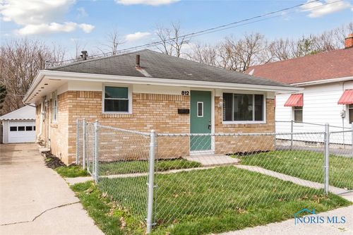 812 National Ave, Toledo, OH, 43609-3014 | Card Image