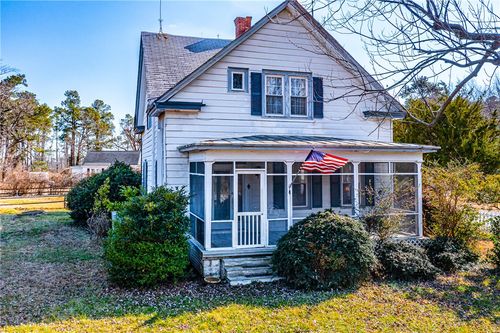 21 Summers Ln, White Stone, VA, 22578-3111 | Card Image