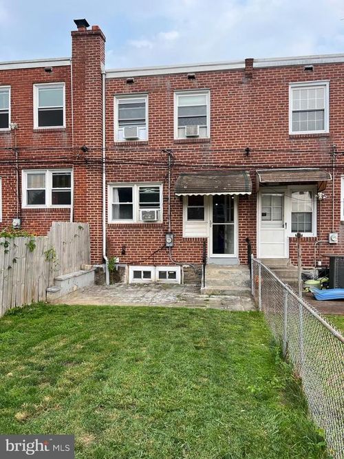472 Kingsley St, PHILADELPHIA, PA, 19128-3634 | Card Image