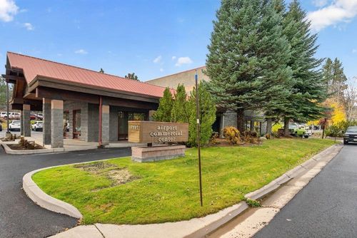 12257 Business Park Dr, Truckee, CA, 96161-3333 | Card Image