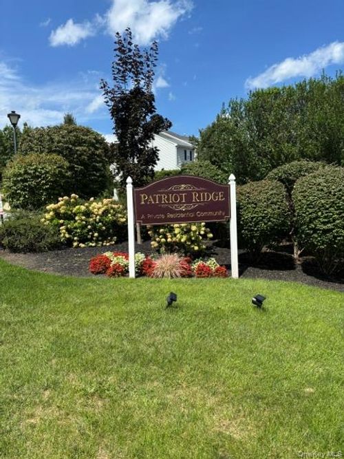 1011-1011 Ethan Allen Dr, New Windsor, NY, 12553-5000 | Card Image