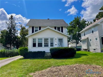 109 Huffman Street, House other with 4 bedrooms, 1 bathrooms and 1 parking in Bellevue OH | Image 2