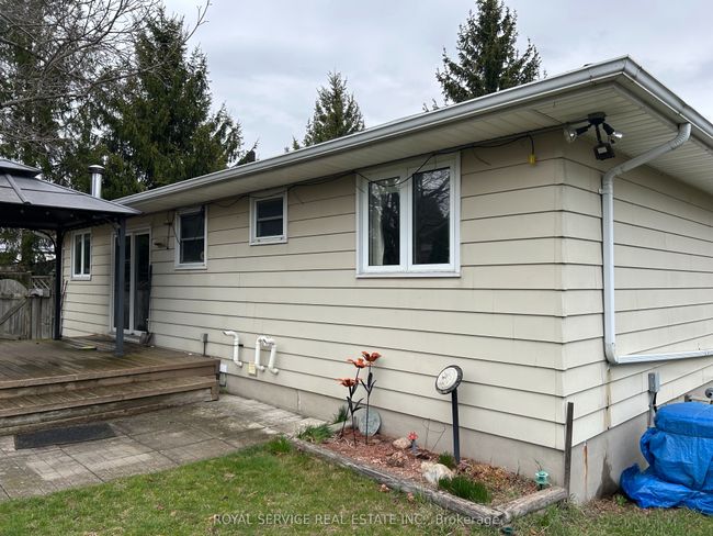 15 Payne Cres, House other with 3 bedrooms, 2 bathrooms and 4 parking in Port Hope ON | Image 4