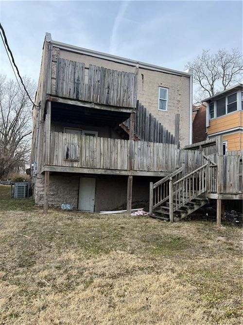 2327 Park Ave, Kansas City, MO, 64127-3801 | Card Image