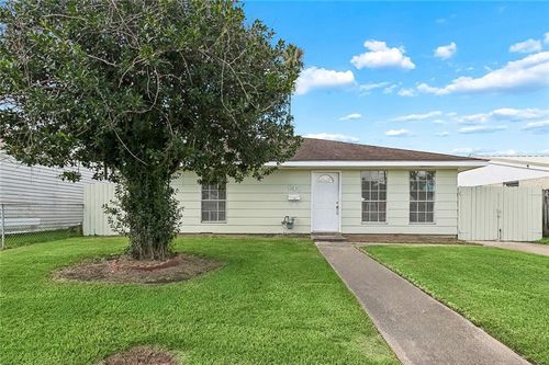 141 N Betty Ln, Avondale, LA, 70094-2712 | Card Image