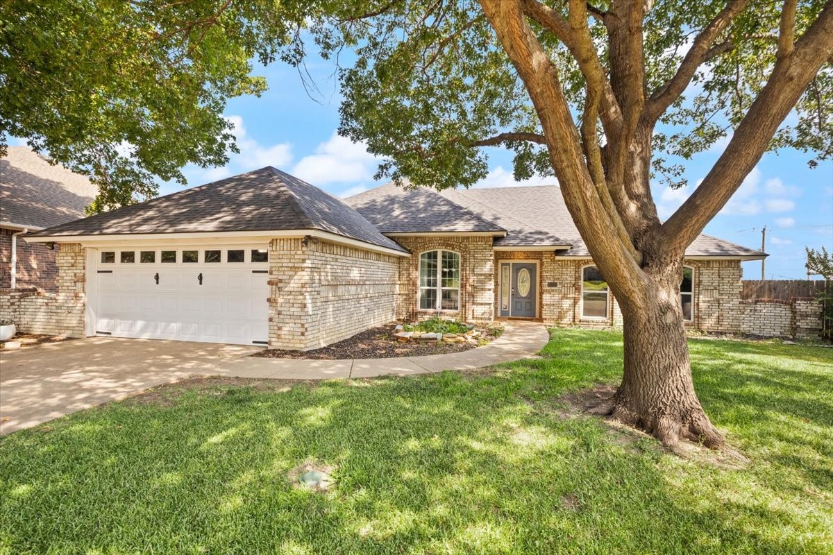 Residential in Benbrook 2