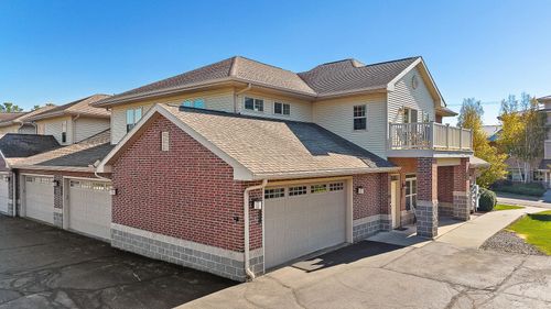 207-670 E Lake Avenue, Lake Delton, WI, 53965 | Card Image