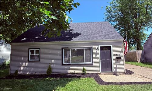 2837 Wilson St, Lorain, OH, 44052-2754 | Card Image
