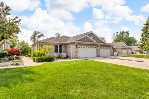 442 Constitution Ave, Brooklyn, MI, 49230-9433 | Card Image