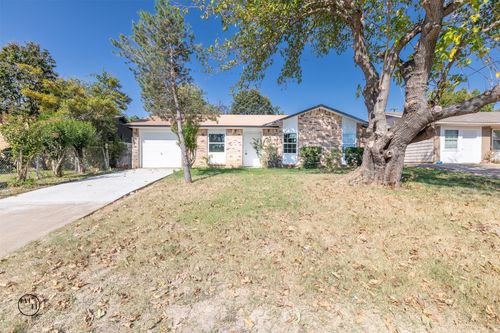 2318 May Ln, Grand Prairie, TX, 75050-2921 | Card Image