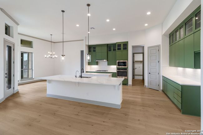 31102 Charolais Way, House other with 4 bedrooms, 4 bathrooms and null parking in Bulverde TX | Image 8