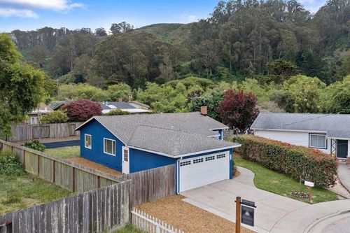 1336 Avila Ct, Pacifica, CA, 94044-4321 | Card Image