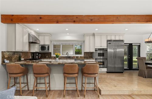 39287 Pine Ave, Oak Glen, CA, 92399-9778 | Card Image