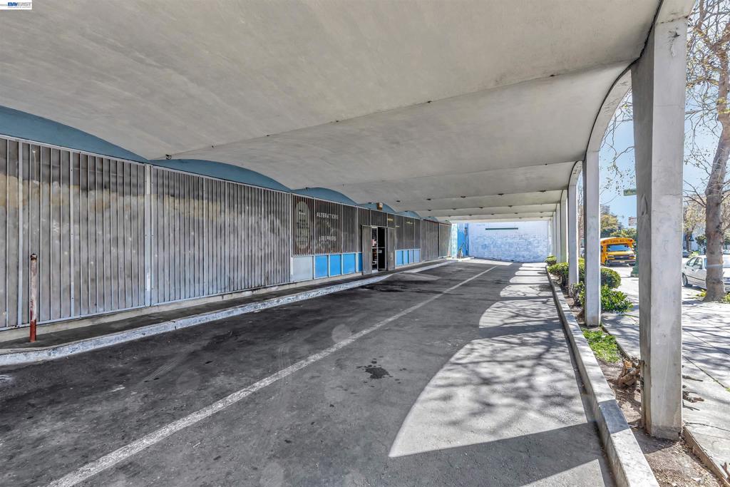 Commercial Sale in Oakland 5