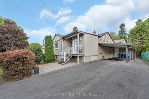 423 Blake Blvd, Vanier, ON, K1L6L1 | Card Image