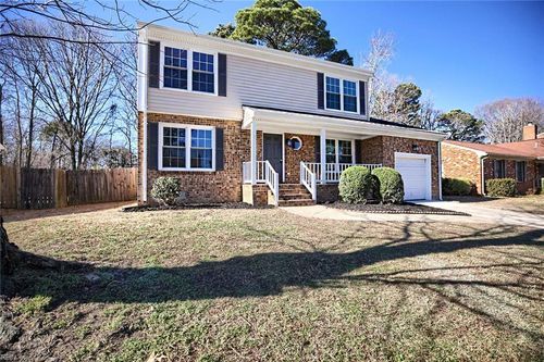 107 Glascow Way, Hampton, VA, 23669 | Card Image