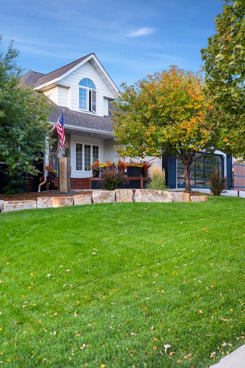 426 Shadow Ridge Blvd, Sheridan, WY, 82801-9359 | Card Image