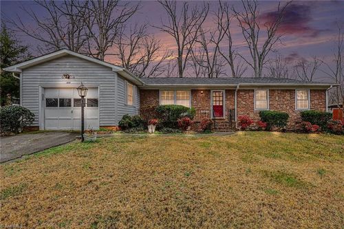 409 W Montcastle Dr, Greensboro, NC, 27406-5828 | Card Image