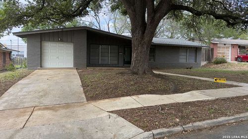 211 Bamburgh Dr, San Antonio, TX, 78216-6116 | Card Image