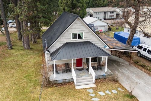 300 E Minnesota Ave, McCloud, CA, 96057-8057 | Card Image
