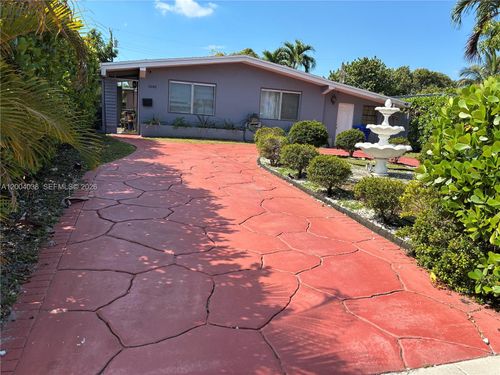 1440 Ne 174th St, North Miami Beach, FL, 33162-1353 | Card Image