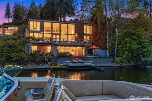 7226 N Mercer Way, Mercer Island, WA, 98040-2132 | Card Image