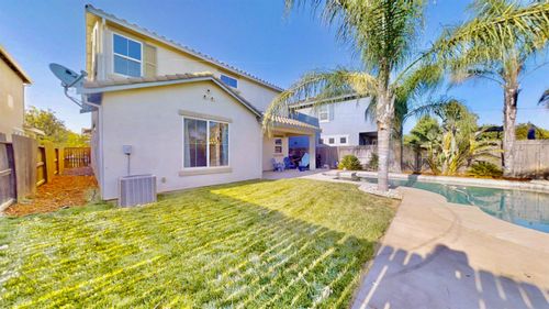2220 Castle Pines Way, Roseville, CA, 95747 | Card Image
