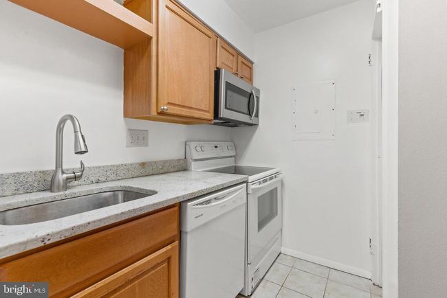 APT-315 - 1808 Old Meadow Rd, Condo with 2 bedrooms, 2 bathrooms and null parking in MCLEAN VA | Image 13