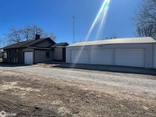 516 N 8th St, Centerville, IA, 52544-1310 | Card Image