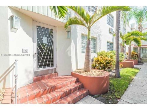 apt-4-817 Meridian Ave, Miami Beach, FL, 33139-5738 | Card Image