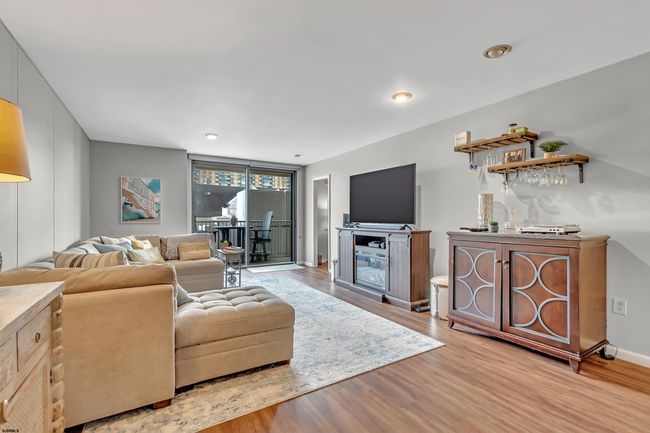 APT-108 - 5000 Boardwalk, Condo with 2 bedrooms, 2 bathrooms and null parking in Ventnor City NJ | Image 8