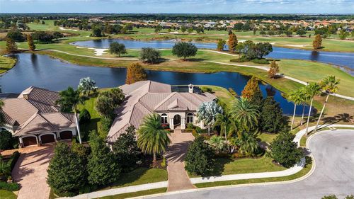 15621 Linn Park Ter, LAKEWOOD RANCH, FL, 34202-5665 | Card Image
