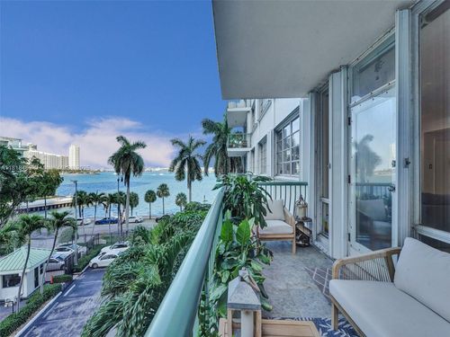apt-411-1408 Brickell Bay Dr, Miami, FL, 33131-3665 | Card Image