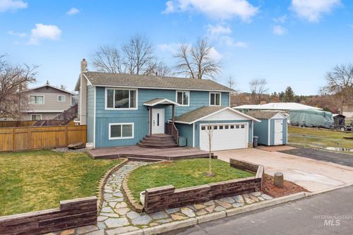 814 Valley View Dr, Moscow, ID, 83843-9549 | Card Image