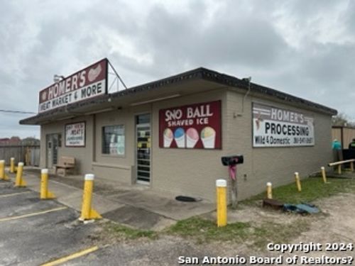 720 E San Patricio Ave, Mathis, TX, 78368-2431 | Card Image