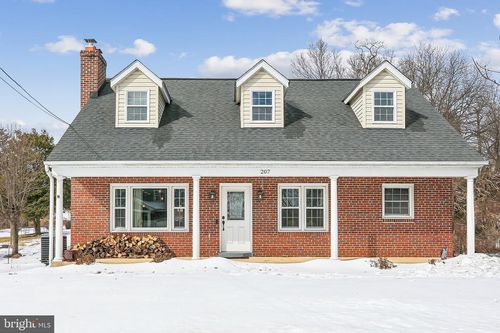 207 Broad St, MIDDLETOWN, MD, 21769-7904 | Card Image