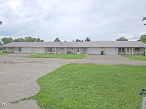 401 2nd Ave Ne, Steele, ND, 58482-7007 | Card Image
