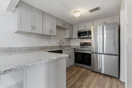 707 Ashlawn Pl, Nashville, TN, 37211-5853 | Card Image