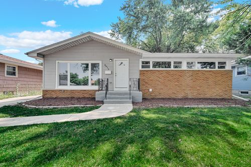 8013 Monaldi Dr, Munster, IN, 46321-1306 | Card Image