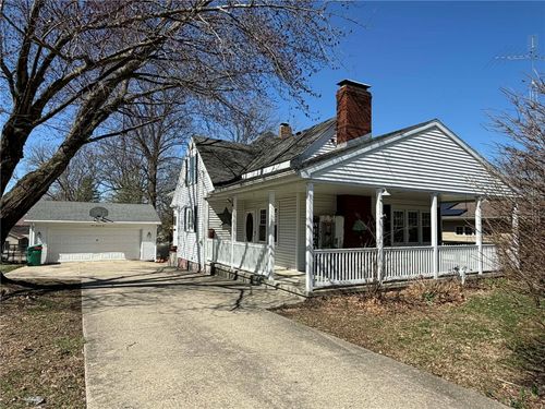 305 S Spruce Street, Pana, IL, 62557 | Card Image