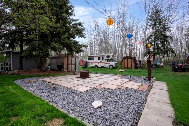 33 Mackenzie Dr, House other with 3 bedrooms, 3 bathrooms and 4 parking in Sedgewick AB | Image 36